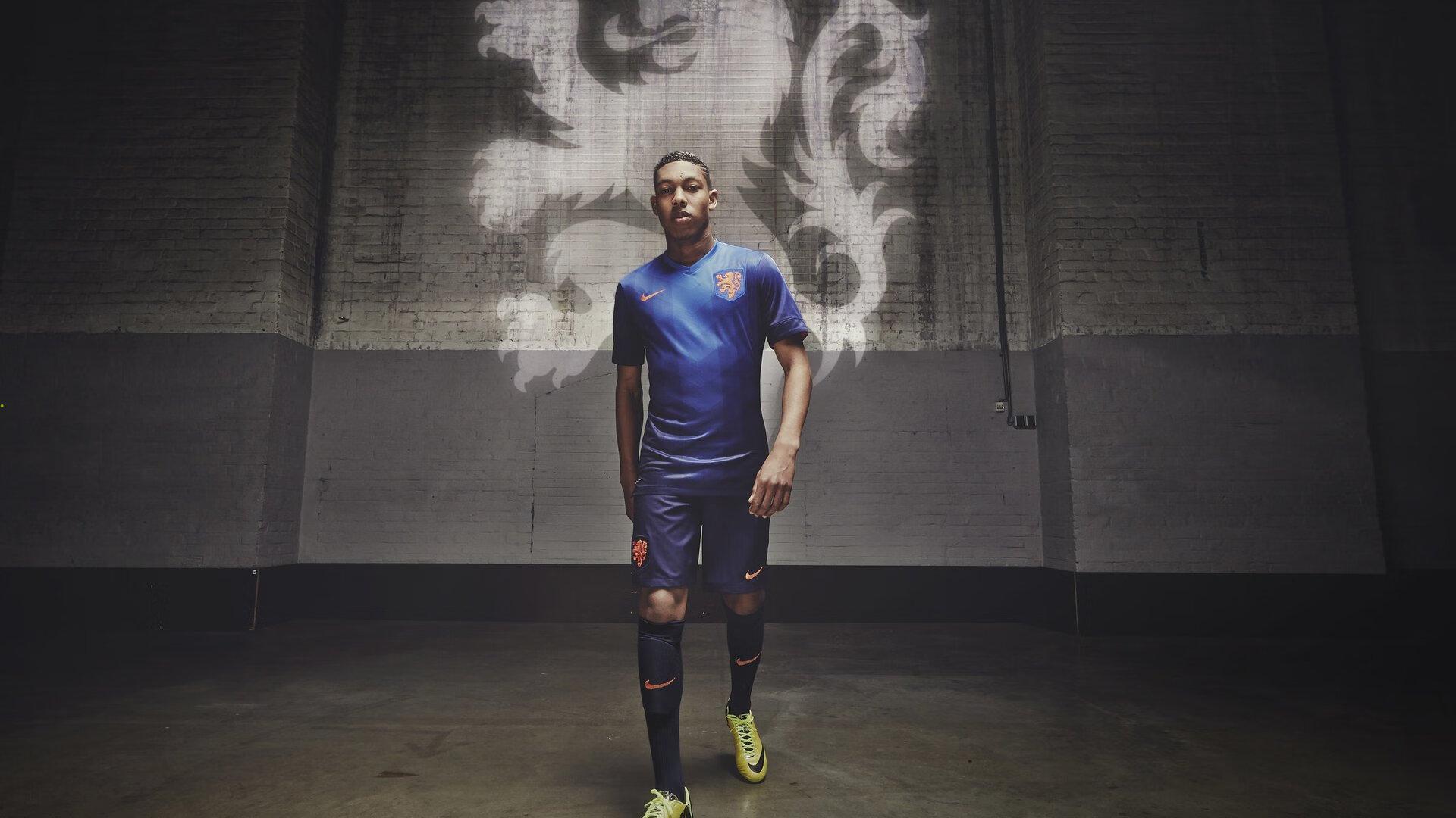 菲尔普斯再创泳坛传奇,23枚奥运金牌铸就不朽神话