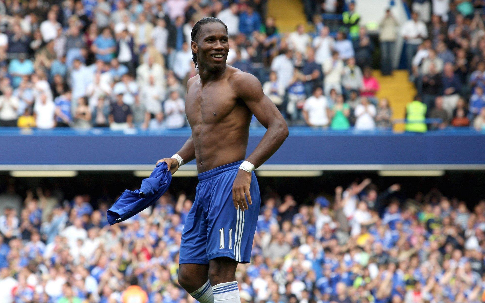 欧冠决赛巅峰对决,皇马绝杀多特蒙德 第15次捧起大耳朵杯