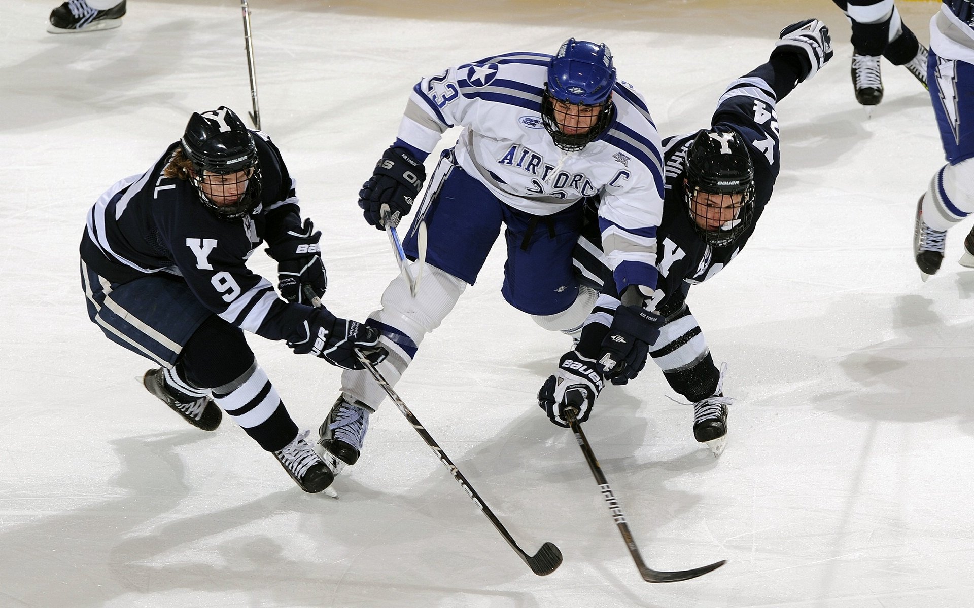 体育科技革新竞技场,智能装备与数据分析重塑运动员未来